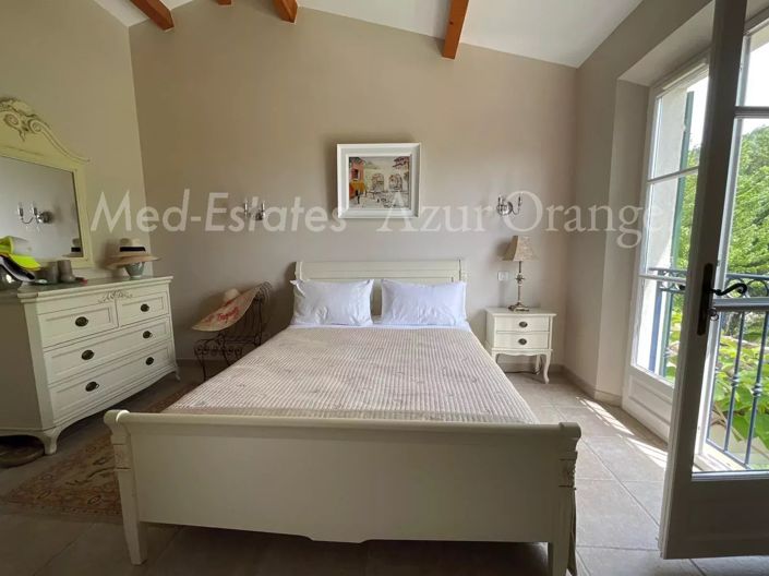 Image No.15-4 Bed House for sale