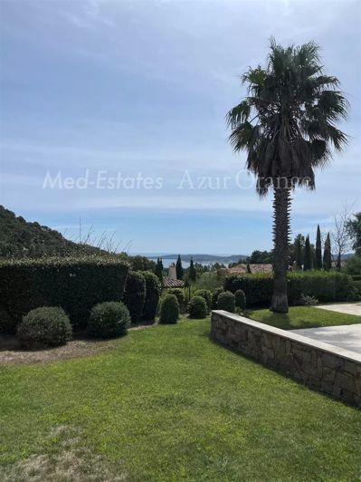 Image No.6-4 Bed House for sale