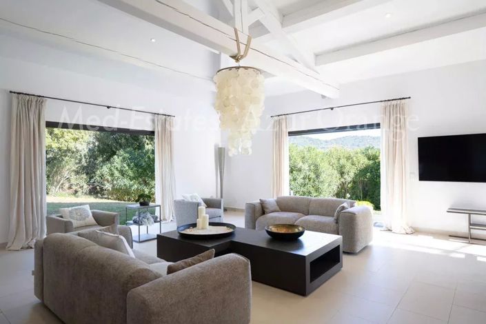 Image No.4-4 Bed House for sale