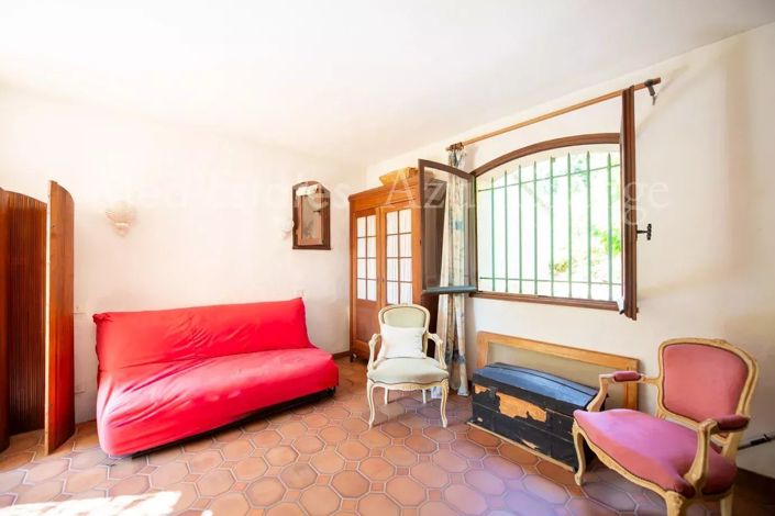 Image No.16-6 Bed House for sale