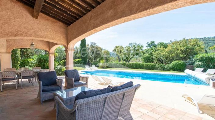 Image No.3-4 Bed House for sale