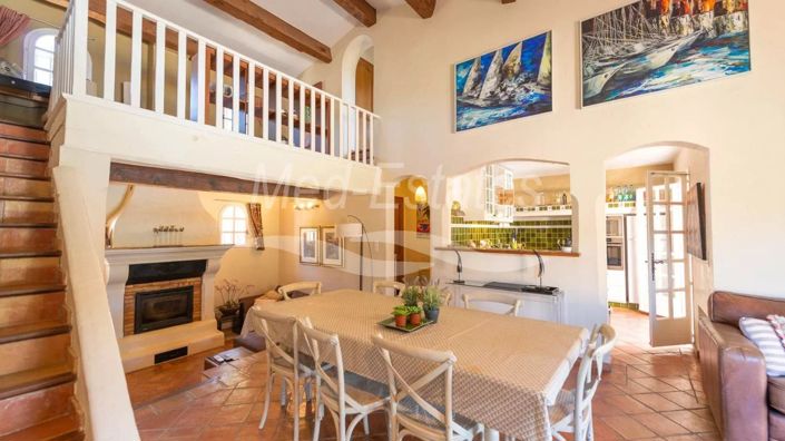 Image No.4-4 Bed House for sale