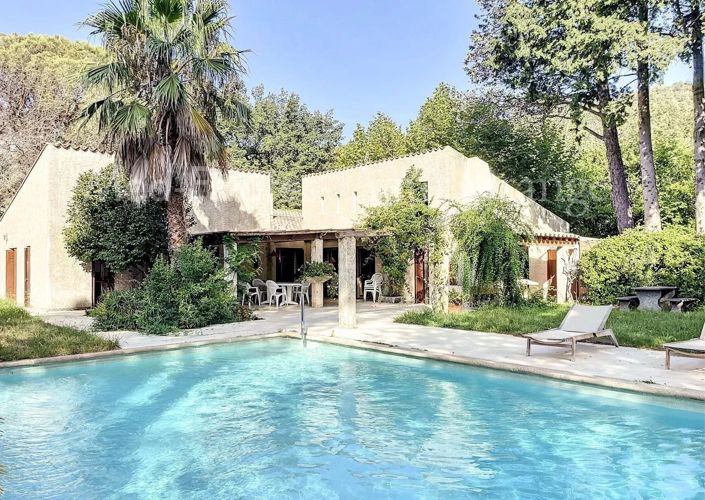 Image No.3-Maison de 6 chambres à vendre à La Garde-Freinet