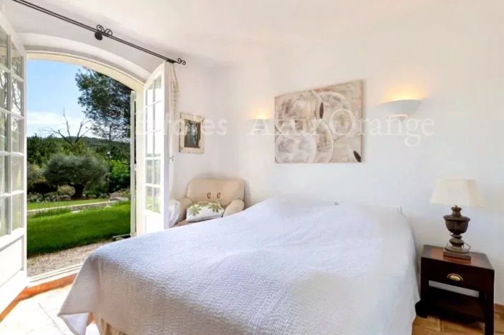 Image No.14-3 Bed House for sale