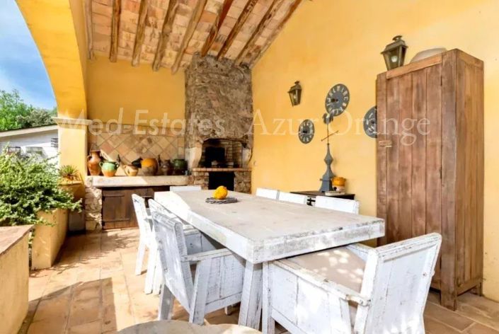 Image No.18-3 Bed House for sale