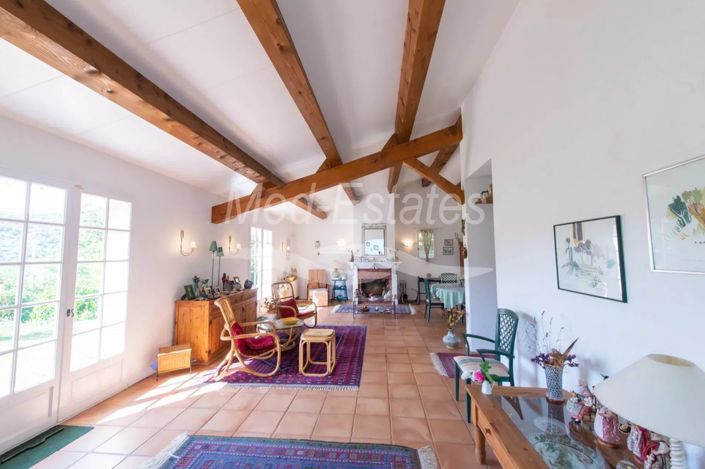 Image No.8-3 Bed House for sale