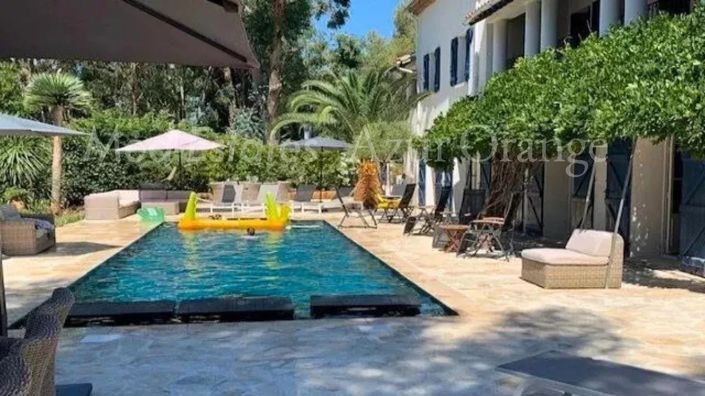 Image No.12-10 Bed House for sale