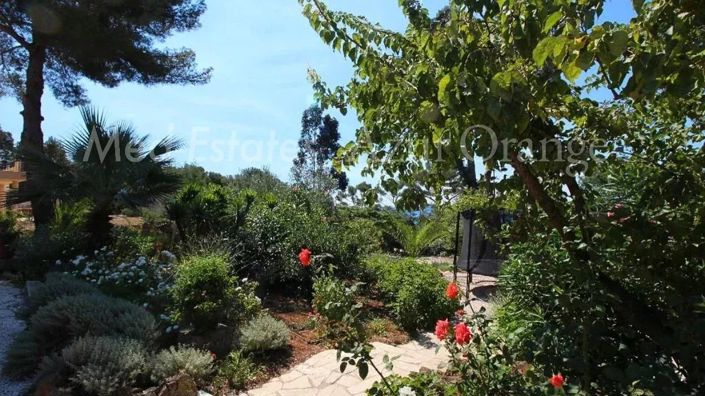 Image No.14-10 Bed House for sale