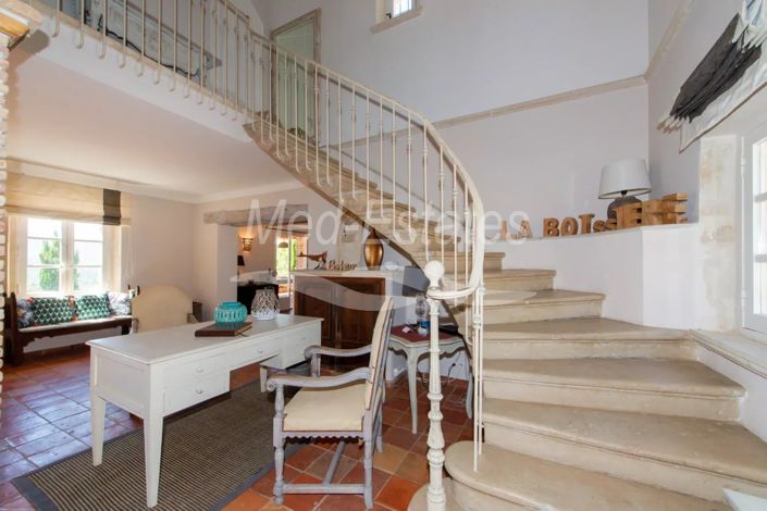 Image No.13-6 Bed House for sale