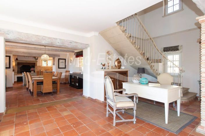 Image No.22-6 Bed House for sale