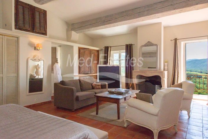 Image No.35-6 Bed House for sale