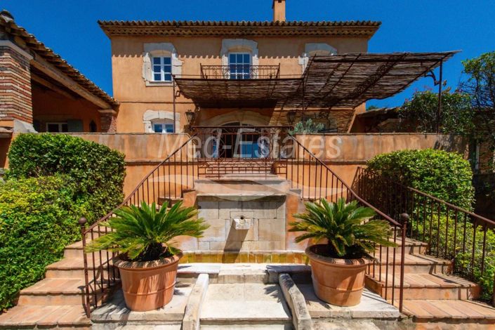 Image No.44-6 Bed House for sale