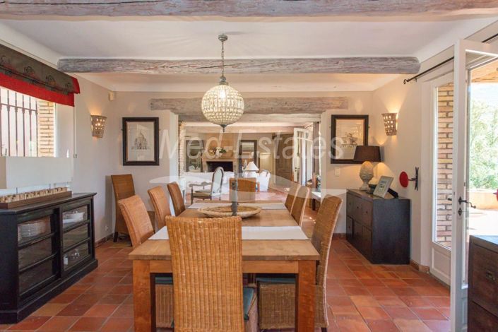 Image No.48-6 Bed House for sale