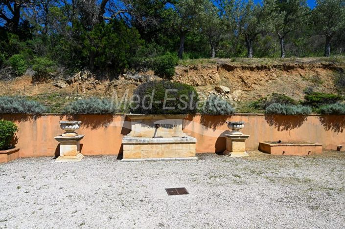 Image No.55-6 Bed House for sale