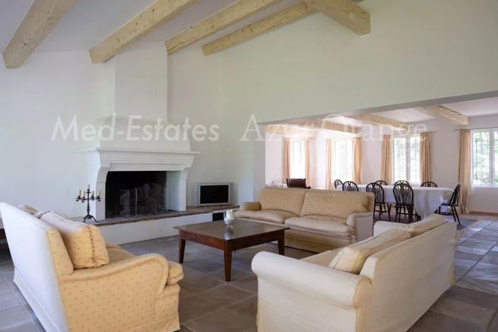 Image No.5-Maison de 6 chambres à vendre à Le Cannet-des-Maures