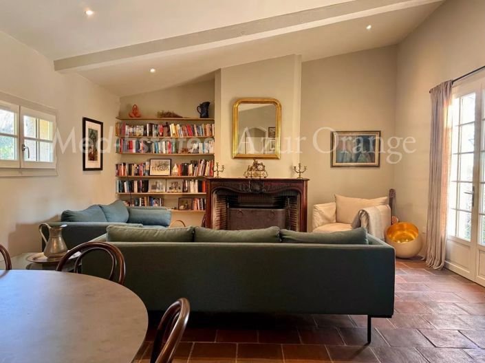 Image No.3-3 Bed House for sale