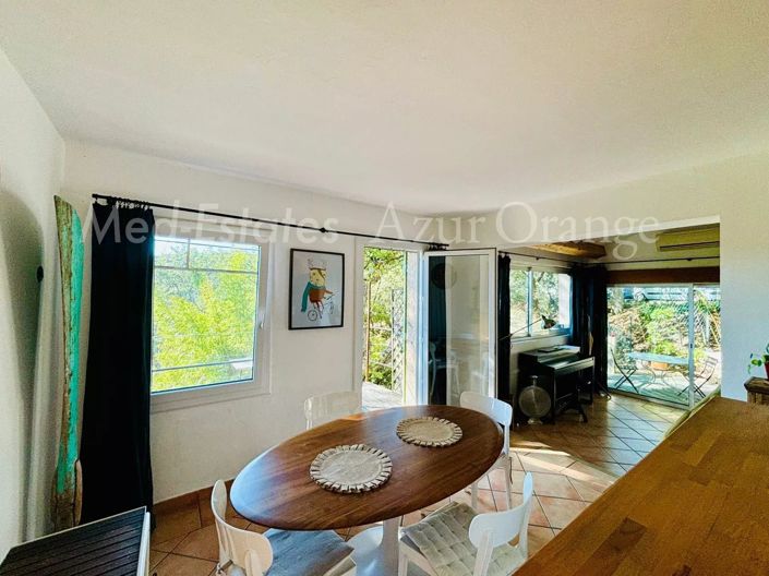 Image No.16-3 Bed House for sale