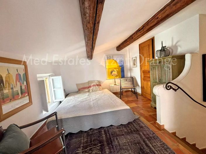 Image No.11-3 Bed House for sale