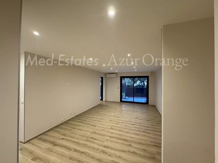 Image No.3-Appartement de 2 chambres à vendre à Sainte-Maxime