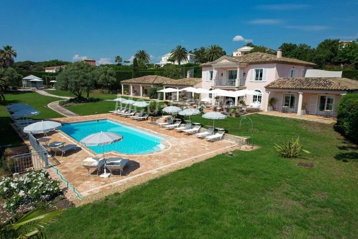 Image No.6-Maison de 12 chambres à vendre à Grimaud