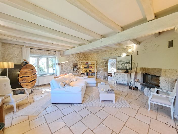 Image No.10-4 Bed House for sale