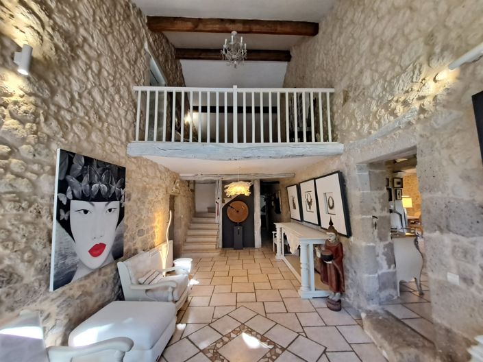 Image No.8-4 Bed House for sale