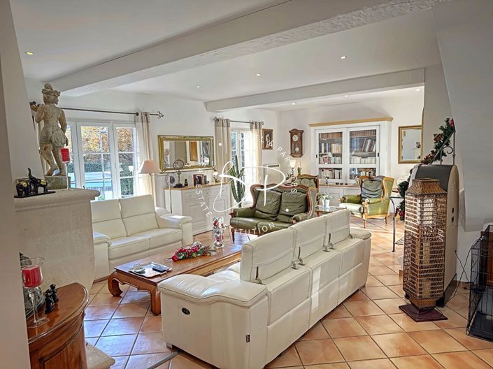 Image No.4-3 Bed House for sale