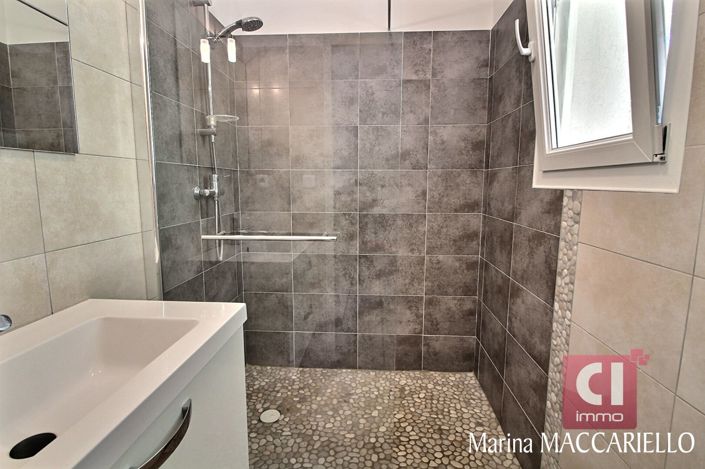 Image No.15-3 Bed House for sale