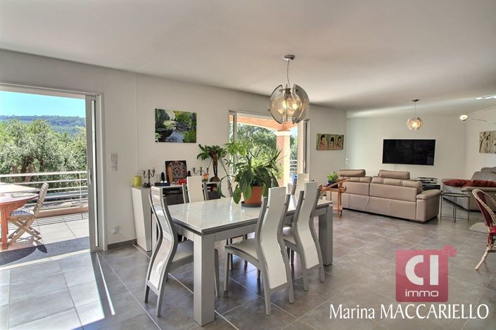 Image No.5-3 Bed House for sale