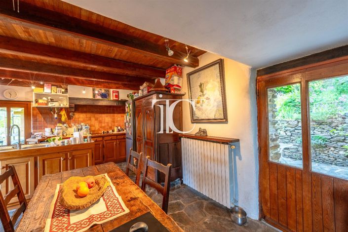 Image No.21-4 Bed House for sale