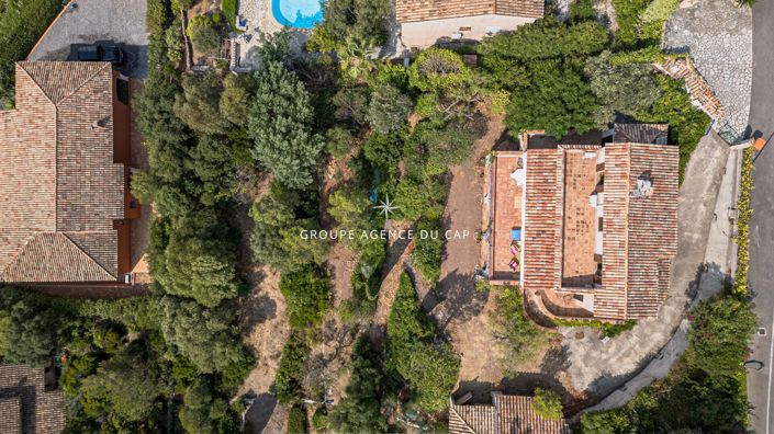 Image No.3-5 Bed House for sale