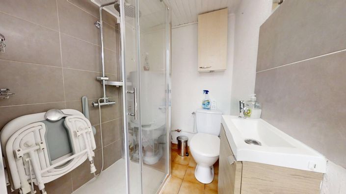 Image No.10-2 Bed House for sale