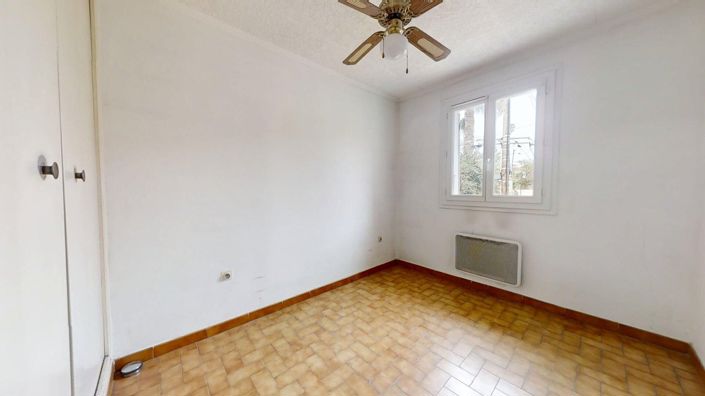 Image No.11-2 Bed House for sale