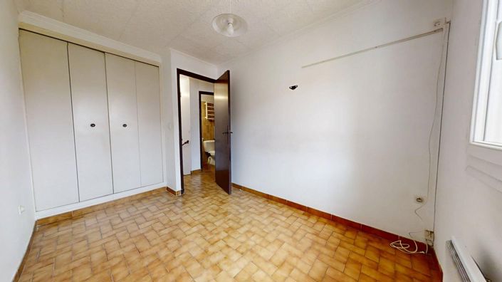 Image No.9-2 Bed House for sale