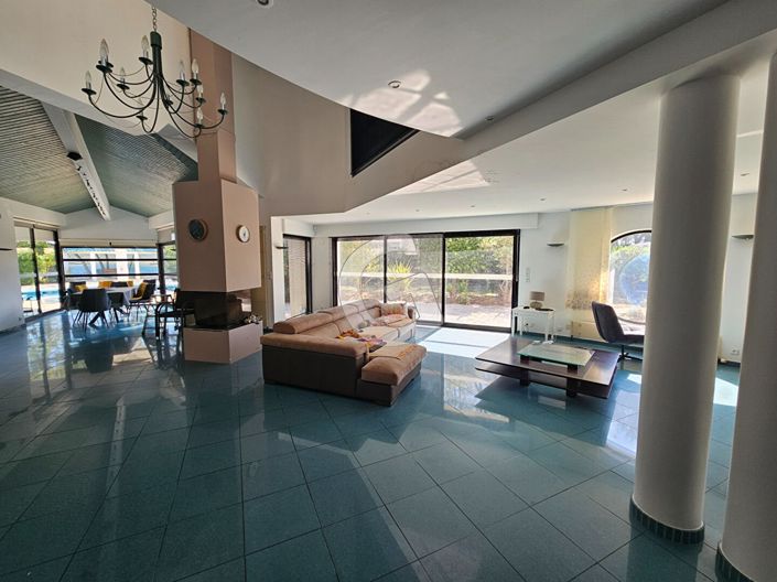 Image No.4-4 Bed House for sale