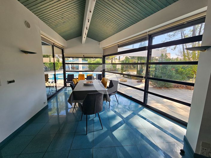 Image No.5-4 Bed House for sale