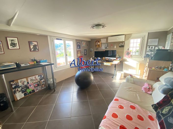 Image No.13-4 Bed House for sale