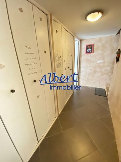 Image No.15-4 Bed House for sale