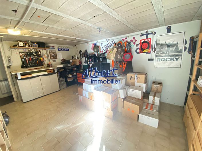 Image No.16-4 Bed House for sale