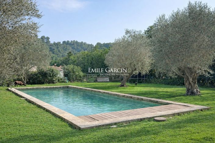 Image No.3-5 Bed House for sale