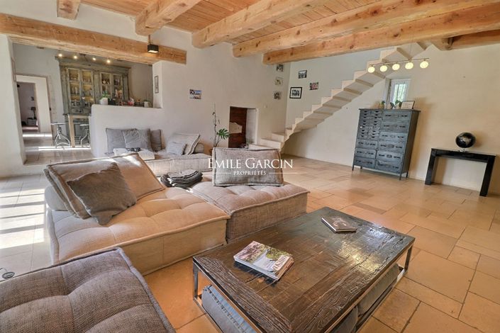 Image No.8-5 Bed House for sale