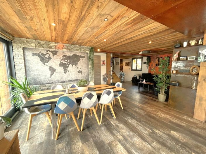 Image No.11-6 Bed House for sale