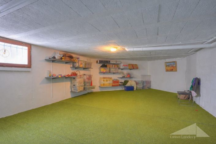 Image No.12-4 Bed House for sale