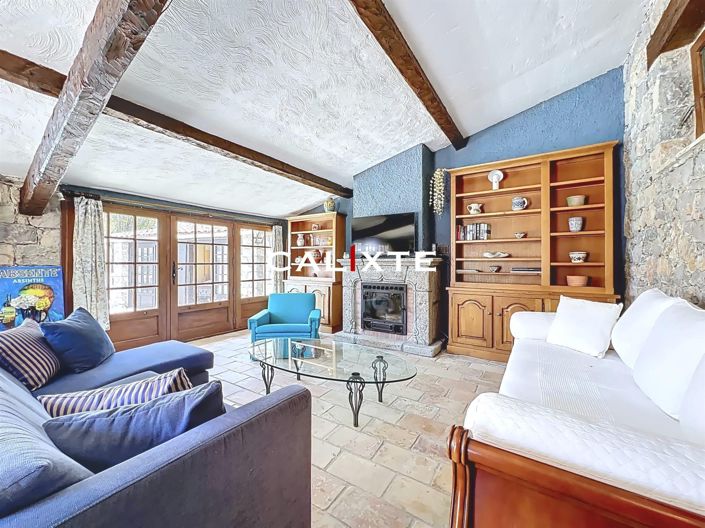 Image No.16-6 Bed House for sale