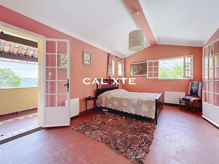 Image No.20-6 Bed House for sale