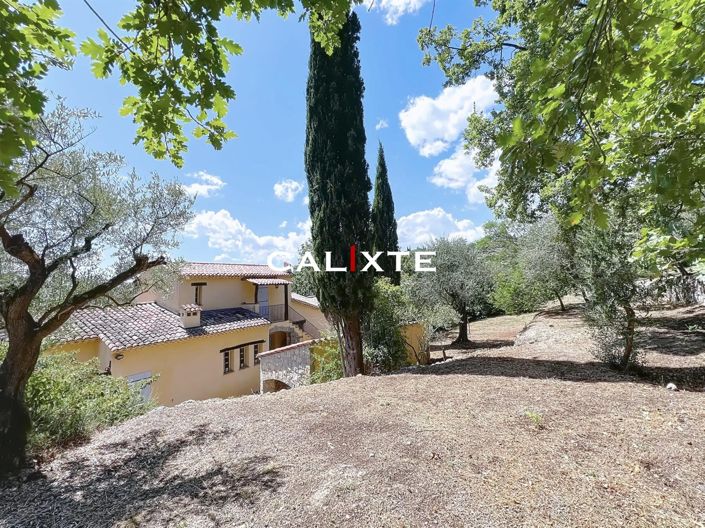 Image No.8-6 Bed House for sale