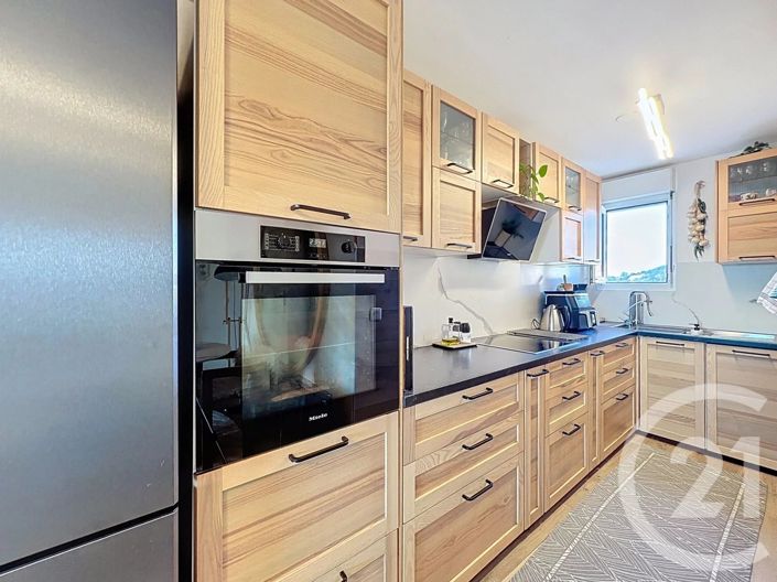 Image No.7-3 Bed Apartment for sale