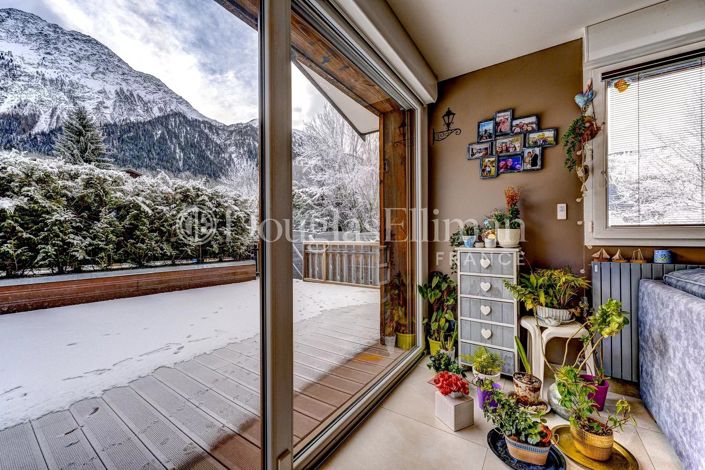 Image No.12-5 Bed House for sale