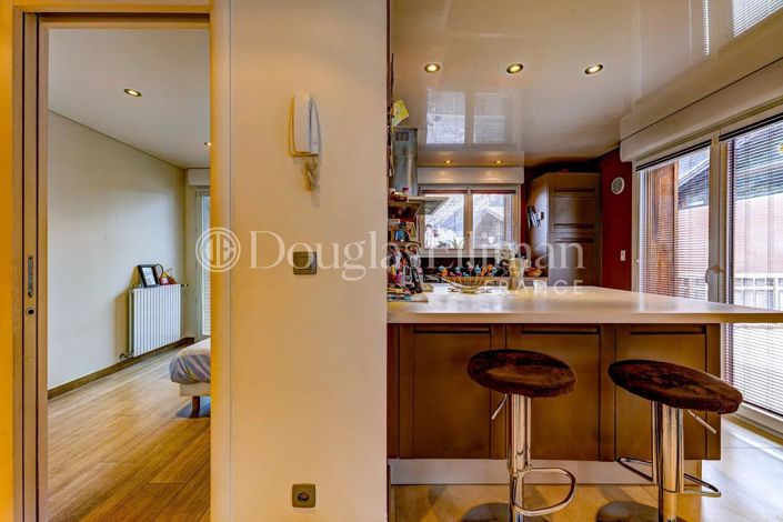 Image No.5-5 Bed House for sale