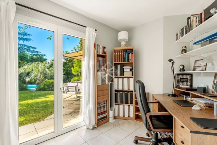 Image No.11-Maison de 5 chambres à vendre à La Londe-les-Maures